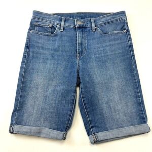 Levis Bermuda womens shorts jorts Size 29 stretch cotton